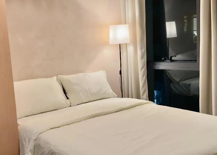Cozy In Salcedo Village Makati Apartment Manila