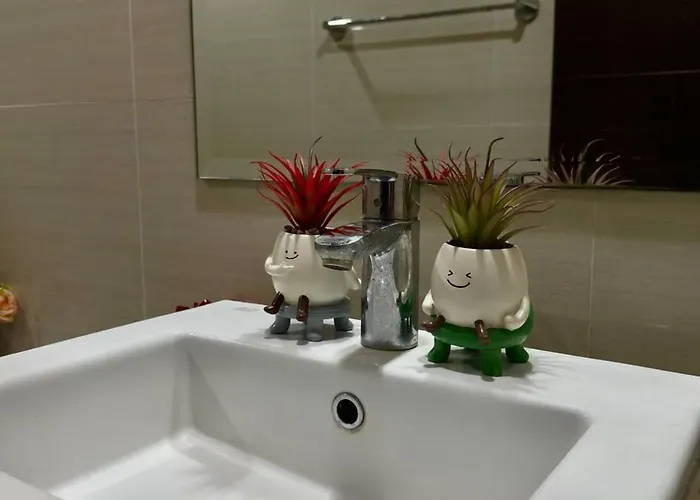 Cozy In Salcedo Village Makati Apartment Manila